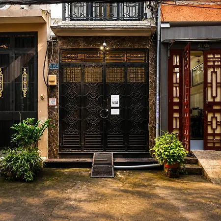 Saigon Hideout Home Self Check In, Netflix & Chill-3